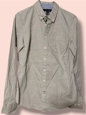 Women’s Tommy Hilfiger button down size XS